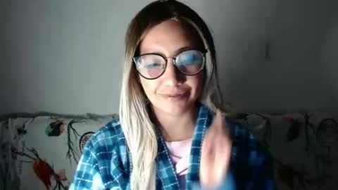 amycosplay99 online show from 12/28/24, 02:33