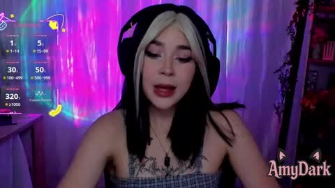 Snapshot of amydarkk chatting on 09/26/25, 10:36 Amy online show from 09/26/25, 10:36