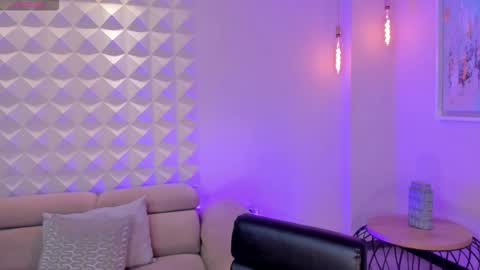 Snapshot of amydavis_ chatting on 12/17/25, 09:10 Amy online show from 12/17/25, 09:10