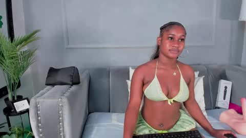 Snapshot of amykord chatting on 03/10/25, 11:42 Amykord online show from 03/10/25, 11:42