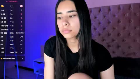Snapshot of amyolimpo chatting on 03/12/25, 10:59 Amy ... Nice to meet u thumb up me please its important online show from 03/12/25, 10:59