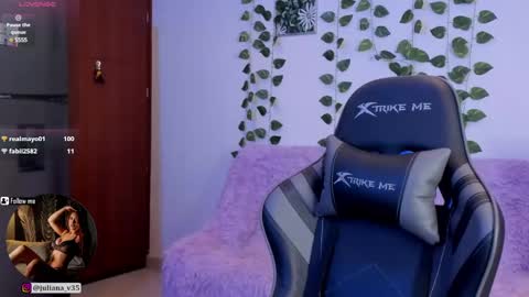 Snapshot of amypond__ chatting on 02/08/25, 01:54 Amy online show from 02/08/25, 01:54