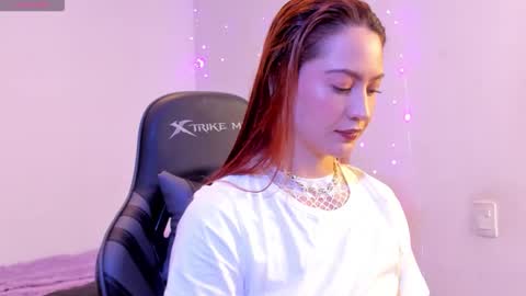 Snapshot of amypond__ chatting on 11/20/25, 05:01 Amy online show from 11/20/25, 05:01