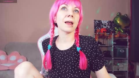 Amy Rose online show from 10/18/25, 08:20