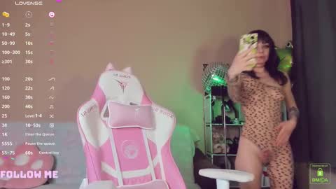 Snapshot of amyrose69 chatting on 02/10/26, 08:02 Amy Rose online show from 02/10/26, 08:02