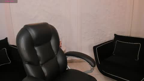 AMY R  online show from 06/23/26, 03:48