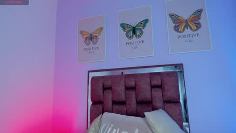 Snapshot of amysc chatting on 01/14/25, 09:41 Amy online show from 01/14/25, 09:41