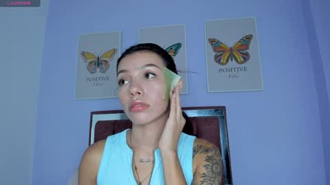 Snapshot of amysc chatting on 01/28/25, 09:29 Amy online show from 01/28/25, 09:29