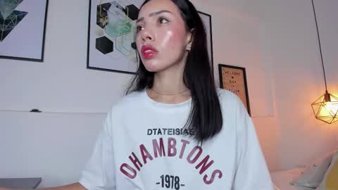 Snapshot of amysc chatting on 10/13/25, 01:33 Amy online show from 10/13/25, 01:33