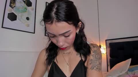 Snapshot of amysc chatting on 10/18/25, 01:45 Amy online show from 10/18/25, 01:45