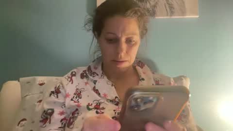 Snapshot of amysmilez chatting on 12/23/24, 04:12 Amy Smilez online show from 12/23/24, 04:12