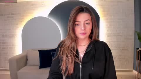    online show from 01/06/25, 09:19