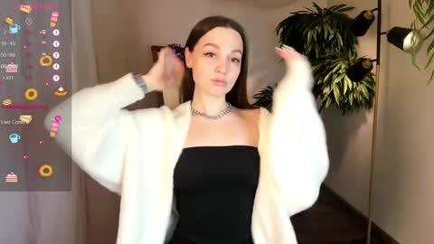 Snapshot of an6elica chatting on 01/03/25, 02:10 Angie online show from 01/03/25, 02:10