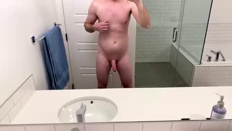 Snapshot of an851986 chatting on 12/14/25, 06:30 an851986 online show from 12/14/25, 06:30