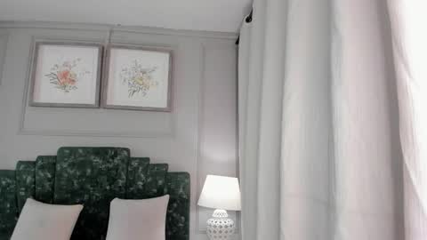 Ana  online show from 12/22/25, 11:18