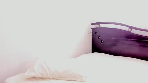 Snapshot of ana_castilo chatting on 02/14/25, 02:02 Ana IG an castillo 1 online show from 02/14/25, 02:02