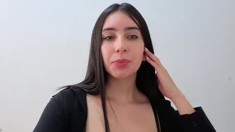 Snapshot of ana_castilo chatting on 10/19/25, 12:39 Ana IG an castillo 1 online show from 10/19/25, 12:39