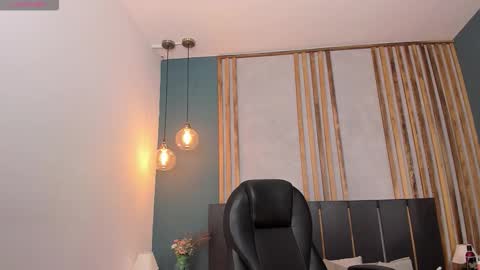 Ana Coral online show from 10/05/25, 04:22