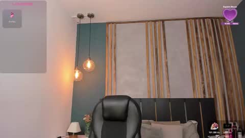 Ana Coral online show from 11/13/25, 03:27