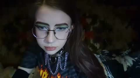 Snapshot of ana_dewitt chatting on 12/21/24, 06:44 ana dewitt online show from 12/21/24, 06:44