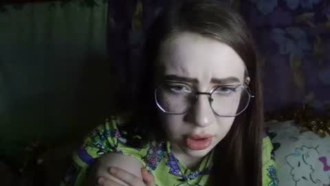 Snapshot of ana_dewitt chatting on 12/22/24, 07:10 ana dewitt online show from 12/22/24, 07:10