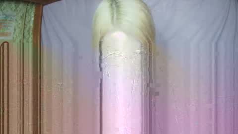 Snapshot of ana_dewitt chatting on 02/20/25, 07:41 ana dewitt online show from 02/20/25, 07:41