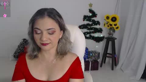 Snapshot of ana_hotmilf chatting on 12/17/25, 12:22 Ana online show from 12/17/25, 12:22