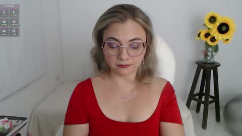 Snapshot of ana_hotmilf chatting on 01/05/26, 11:52 Ana online show from 01/05/26, 11:52