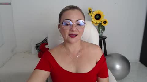 Snapshot of ana_hotmilf chatting on 01/10/26, 11:53 Ana online show from 01/10/26, 11:53
