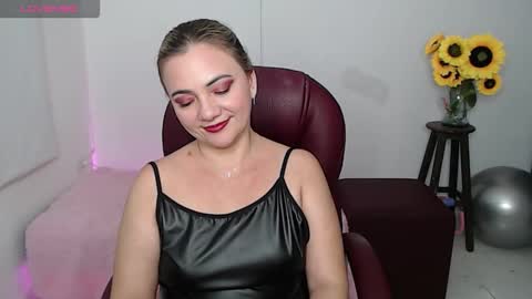 Snapshot of ana_hotmilf chatting on 02/21/26, 10:00 Ana online show from 02/21/26, 10:00