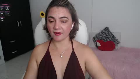 Snapshot of ana_hotmilfx chatting on 02/20/25, 12:08 ANA online show from 02/20/25, 12:08