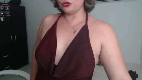 Snapshot of ana_hotmilfx chatting on 03/03/25, 10:10 ANA online show from 03/03/25, 10:10