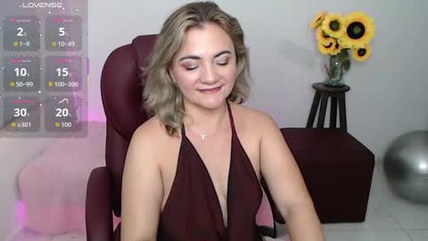 Snapshot of ana_hotmilfx chatting on 02/14/26, 07:43 ANA online show from 02/14/26, 07:43