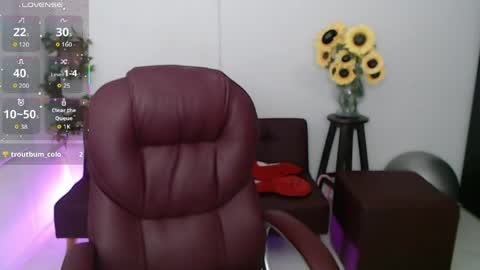 Snapshot of ana_hotmilfx chatting on 04/09/26, 12:54 ANA online show from 04/09/26, 12:54