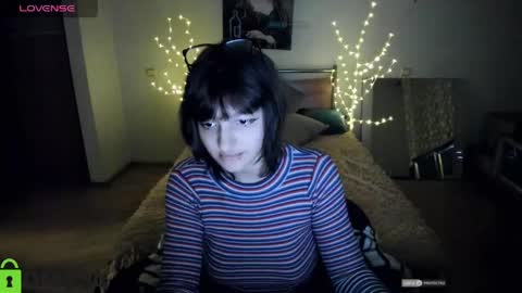 Snapshot of ana_jil chatting on 04/21/26, 01:42 Hi Im Ana online show from 04/21/26, 01:42