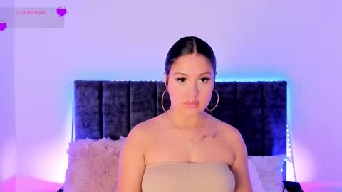 Snapshot of ana_levi chatting on 10/30/25, 08:42 Ana online show from 10/30/25, 08:42