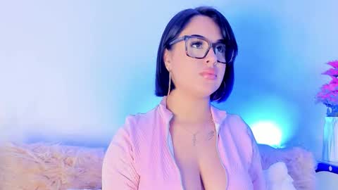 Snapshot of ana_levi chatting on 02/19/26, 12:45 Ana online show from 02/19/26, 12:45