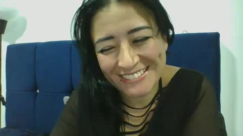 Snapshot of ana_lovexx2 chatting on 01/25/25, 04:13 Ana online show from 01/25/25, 04:13