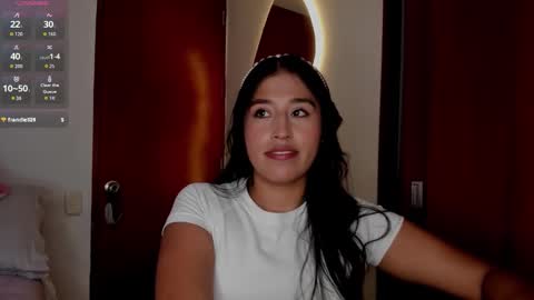 Snapshot of ana_m_ chatting on 03/12/26, 03:23 Ana online show from 03/12/26, 03:23