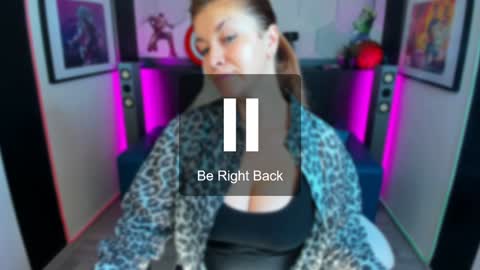 Snapshot of ana_mills chatting on 12/04/24, 11:19 Ana online show from 12/04/24, 11:19