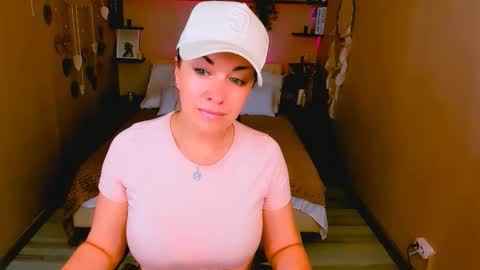 Snapshot of ana_mills chatting on 10/22/25, 03:12 Ana online show from 10/22/25, 03:12