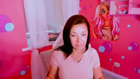 Snapshot of ana_mills chatting on 10/23/25, 11:20 Ana online show from 10/23/25, 11:20