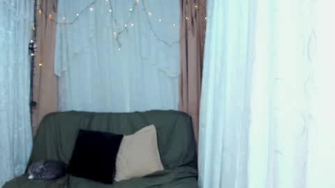 Snapshot of ana_off_alana chatting on 02/01/26, 10:41 Ana online show from 02/01/26, 10:41