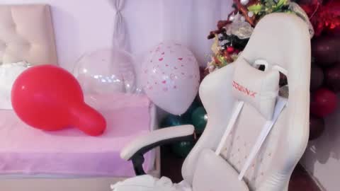 Im anna but you can call me as you want online show from 12/18/24, 05:00