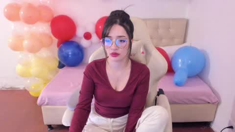 Snapshot of ana_ruuh chatting on 04/11/26, 10:03 Im anna but you can call me as you want online show from 04/11/26, 10:03
