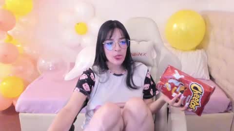 Snapshot of ana_ruuh chatting on 05/10/26, 01:11 Im anna but you can call me as you want online show from 05/10/26, 01:11