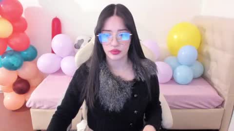 Snapshot of ana_ruuh chatting on 06/18/26, 08:46 Im anna but you can call me as you want online show from 06/18/26, 08:46