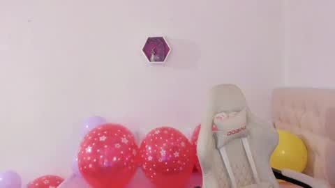 Snapshot of ana_ruuh chatting on 06/22/26, 09:12 Im anna but you can call me as you want online show from 06/22/26, 09:12