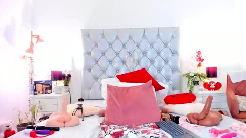 anaa_bellaa online show from 03/08/25, 02:19