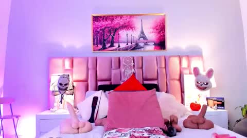 anaa_bellaa online show from 10/23/25, 12:26